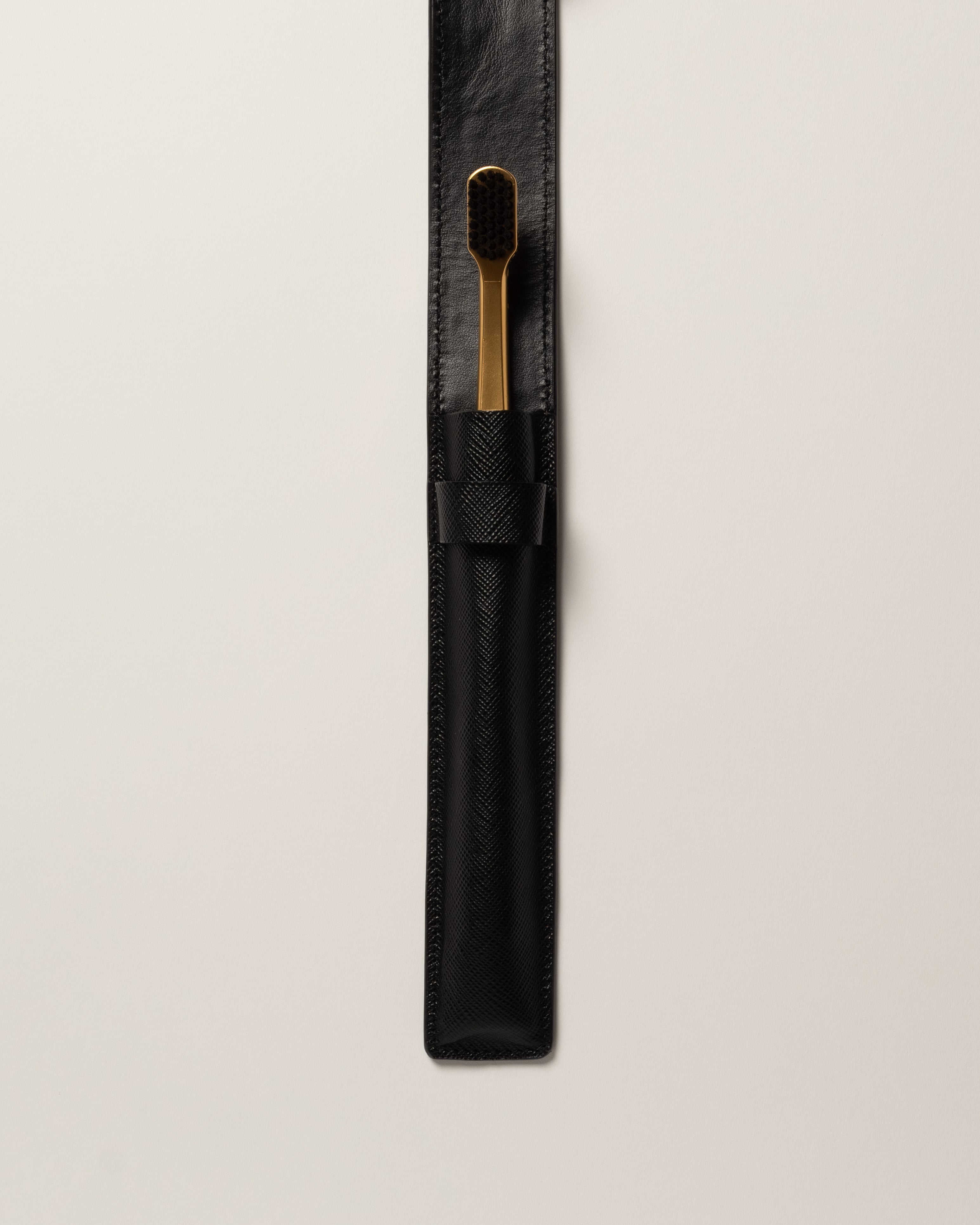 aurezzi-saffiano-lederetui-schwarz-zahnb-rste-gold-black image 2