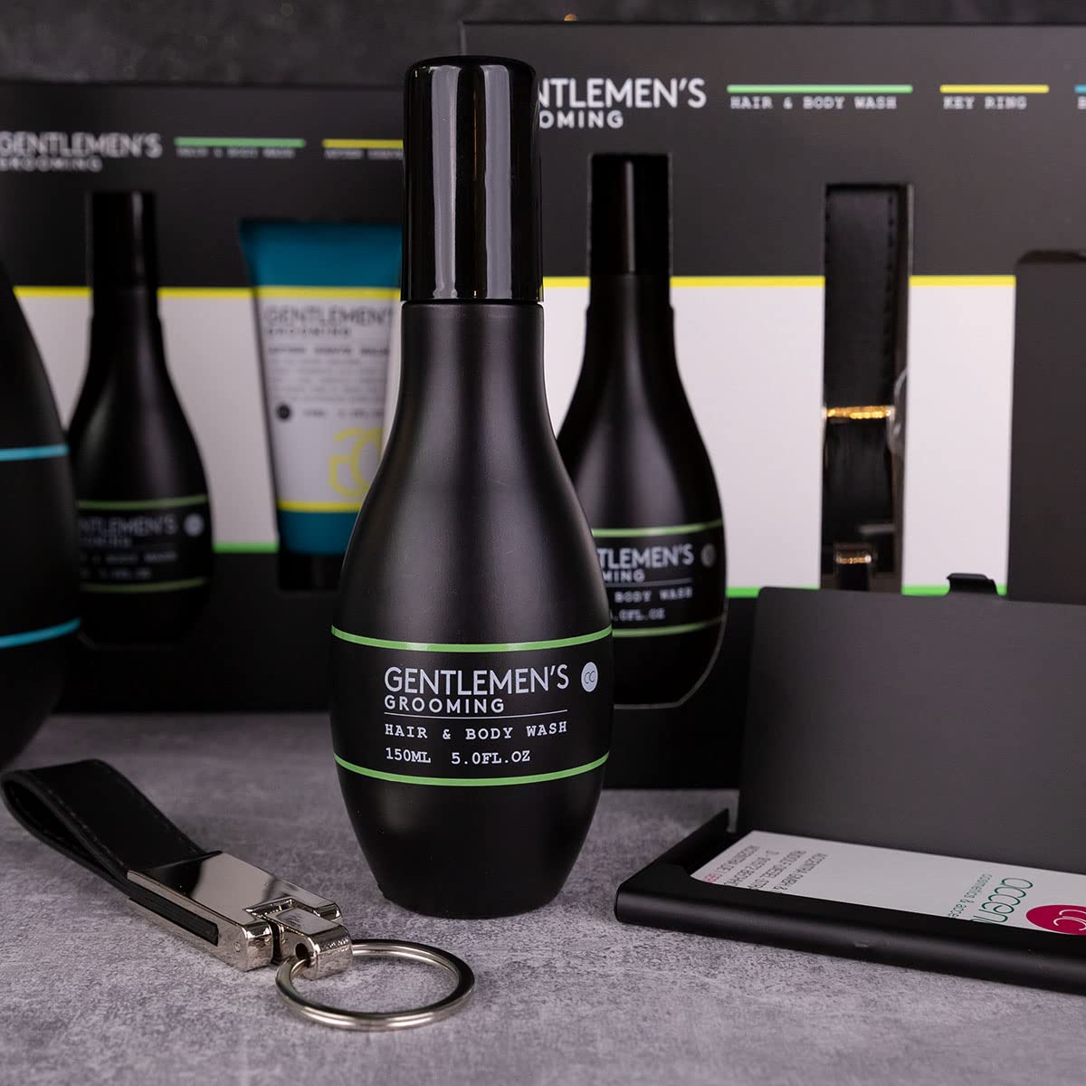 accentra-gentlemen-s-grooming-geschenkbox-2in1-duschgel-mit-kartenetui-anh-nger image 2