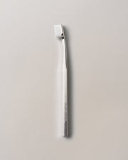 aurezzi-toothbrush-silver-white-zahnb-rste-versilbert-mit-5000-borsten image 3