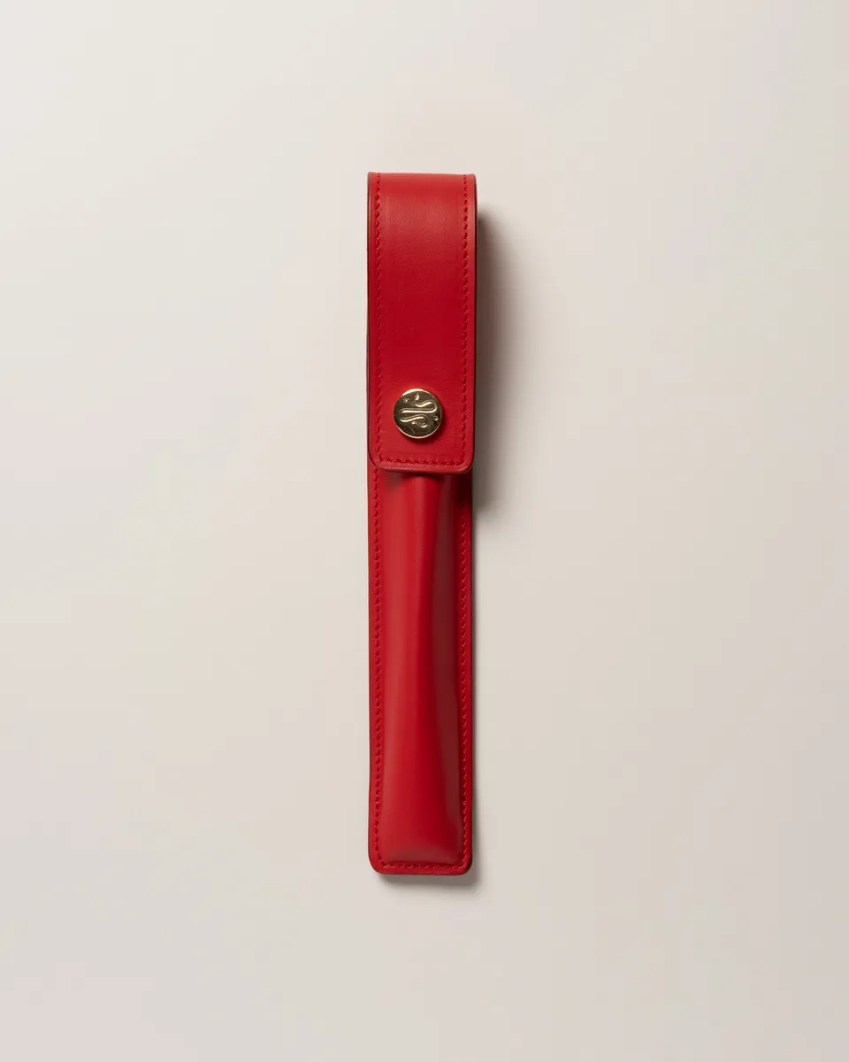 aurezzi-leather-case-button-red-lederetui-mit-knopf-in-rot image 1