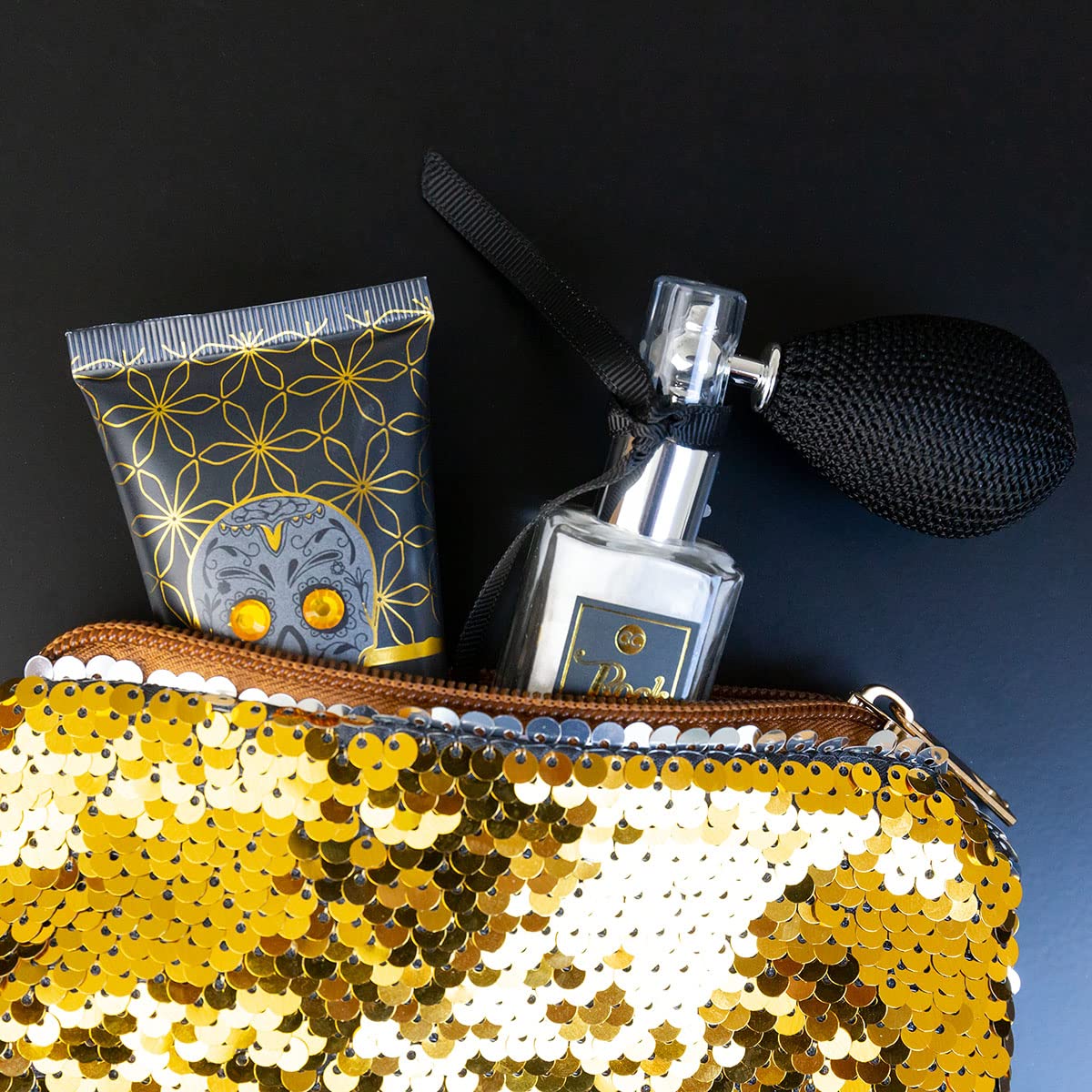 accentra-skull-chic-pflegeset-white-musk-3-teilig-in-pailletten-tasche image 3