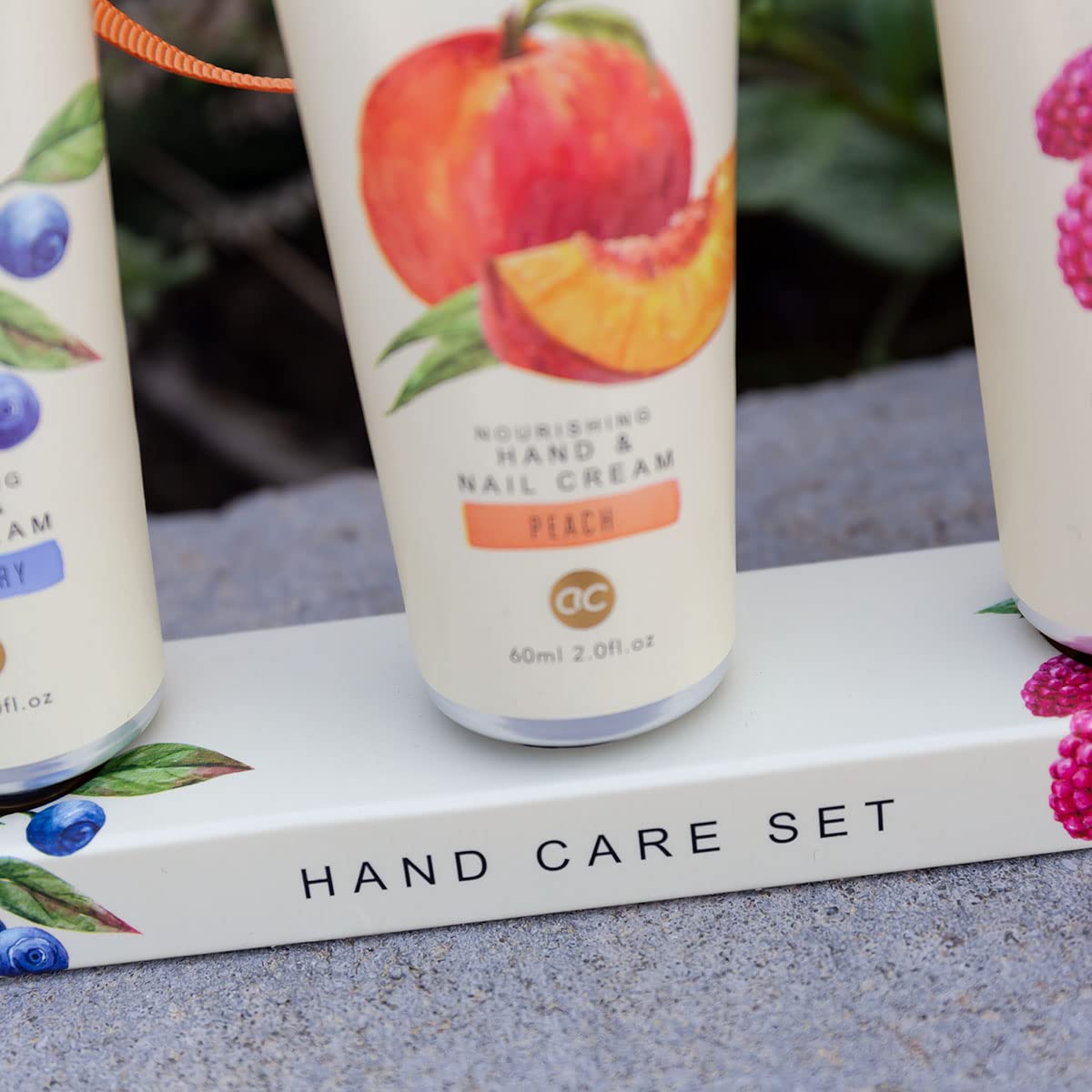 accentra-essential-botanics-fruits-handpflegeset-3x-60-ml-hand-nagelcreme-himbee image 4
